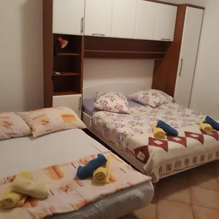 Rab Paradise -3 Bedrooms 3 Bathrooms *