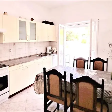 Rab Coastal Retreat - 3 Bedrooms