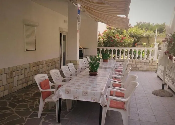 Rab Paradise -3 Bedrooms 3 Bathrooms *