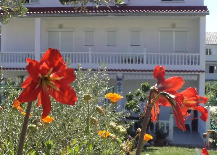 بيت للعطل Rab Paradise -3 Bedrooms 3 Bathrooms